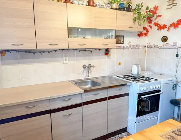 Prodej bytu 1+1, Hýsly, 34 m2