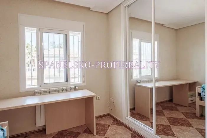 Prodej vily, Torrevieja, Španělsko, 116 m2