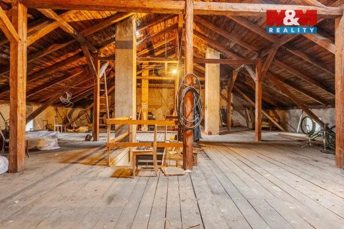 Prodej rodinného domu, Kařez, 253 m2