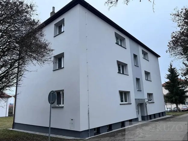 Prodej bytu 3+1, Domažlice, 28. října, 68 m2
