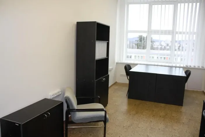 Pronájem kanceláře, Zlín, nám. T. G. Masaryka, 22 m2