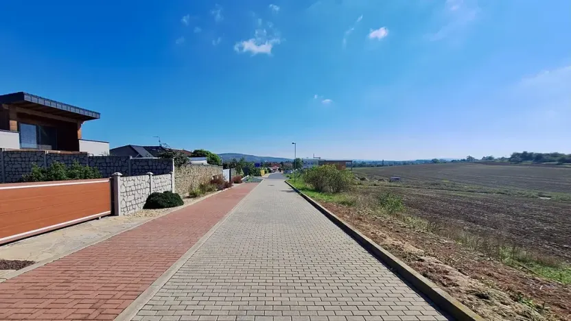 Prodej pozemku pro bydlení, Hrušovany u Brna, Pod Střediskem, 752 m2