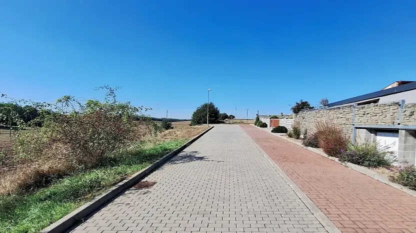 Prodej pozemku pro bydlení, Hrušovany u Brna, Pod Střediskem, 988 m2