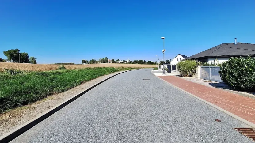 Prodej pozemku pro bydlení, Hrušovany u Brna, Pod Střediskem, 898 m2