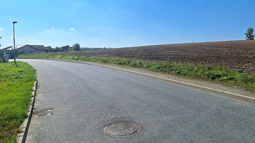 Prodej pozemku pro bydlení, Hrušovany u Brna, Pod Střediskem, 820 m2