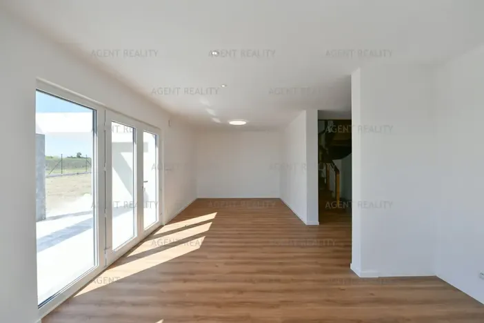 Prodej rodinného domu, Slaný, 312 m2