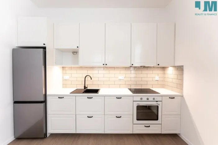 Pronájem bytu 2+kk, Třebíč, Karlovo nám., 29 m2