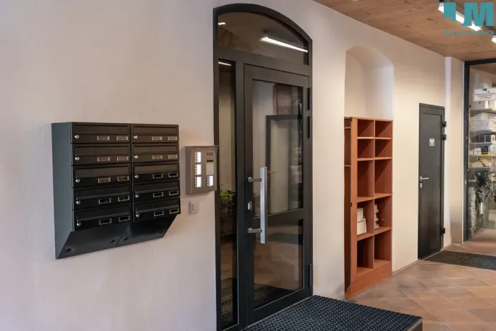 Pronájem bytu 2+kk, Třebíč, Karlovo nám., 29 m2