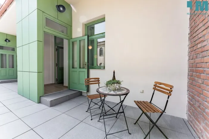 Pronájem bytu 2+kk, Třebíč, Karlovo nám., 41 m2