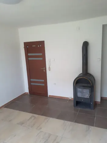 Pronájem bytu 1+1, Jablonné v Podještědí, Máchova, 40 m2