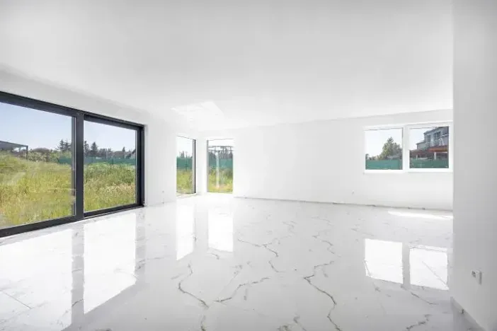 Prodej vily, Sulice, Na Okruhu, 365 m2