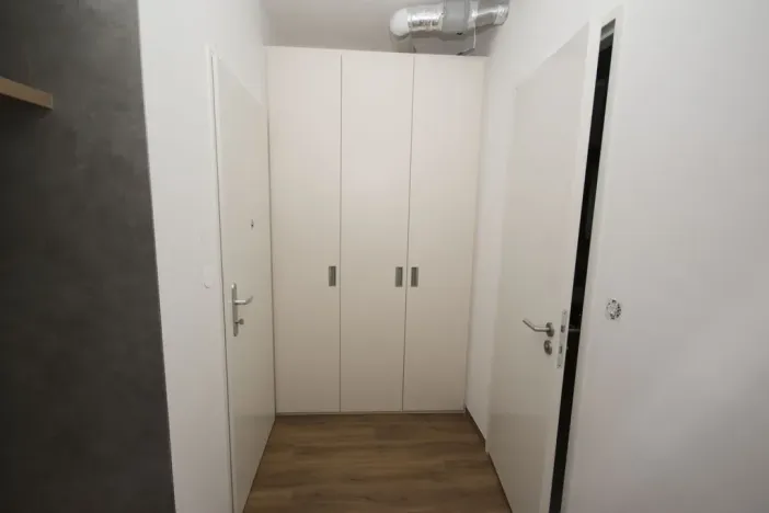 Pronájem bytu 1+kk, Praha - Smíchov, Radlická, 34 m2