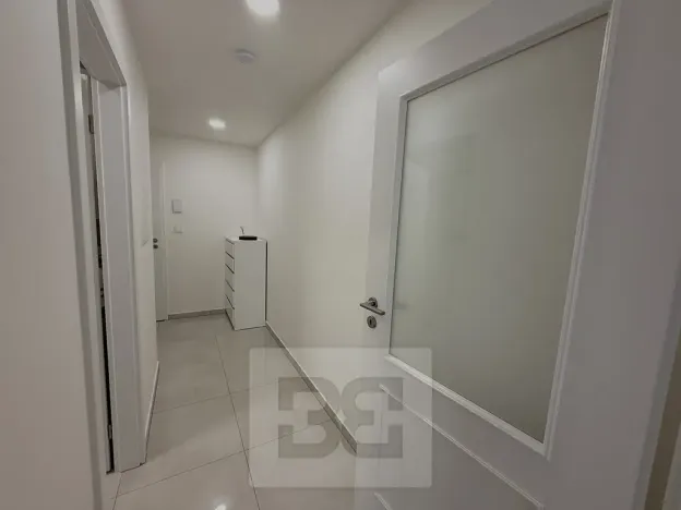 Pronájem bytu 2+kk, Praha - Vinohrady, Varšavská, 48 m2
