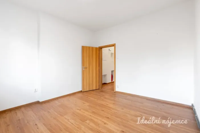 Pronájem bytu 2+kk, Praha - Nusle, Na Jezerce, 52 m2