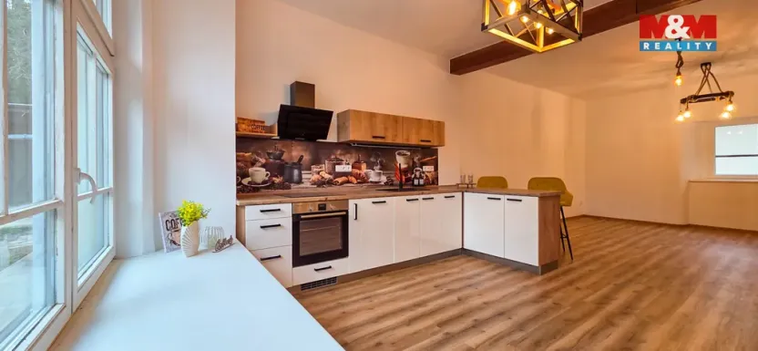 Pronájem bytu 2+kk, Heřmanův Městec, Masarykovo náměstí, 63 m2