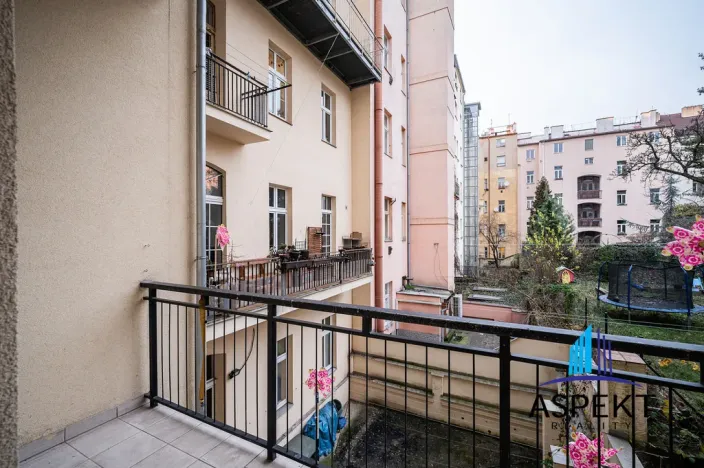 Pronájem bytu 2+1, Praha - Vinohrady, Lužická, 66 m2