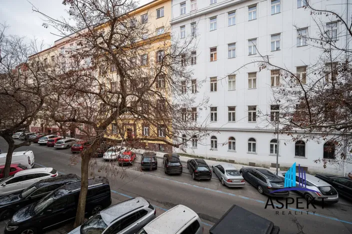 Pronájem bytu 2+1, Praha - Vinohrady, Lužická, 66 m2