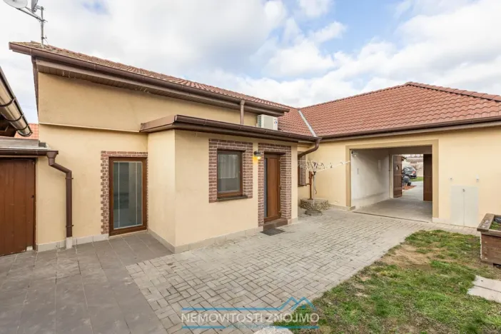 Prodej rodinného domu, Dyjákovičky, 145 m2