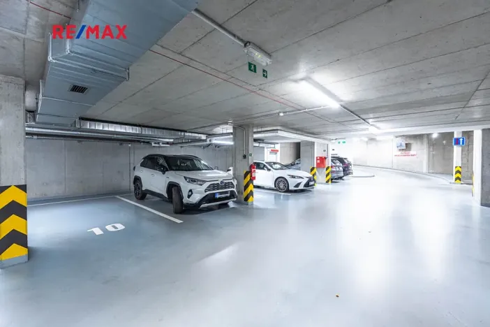 Pronájem bytu 2+kk, Praha - Strašnice, Novostrašnická, 68 m2