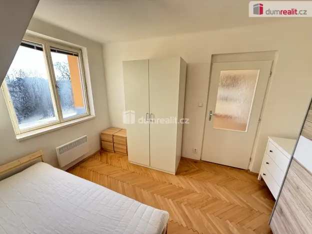 Pronájem bytu 2+kk, Praha - Smíchov, Na Skalce, 43 m2
