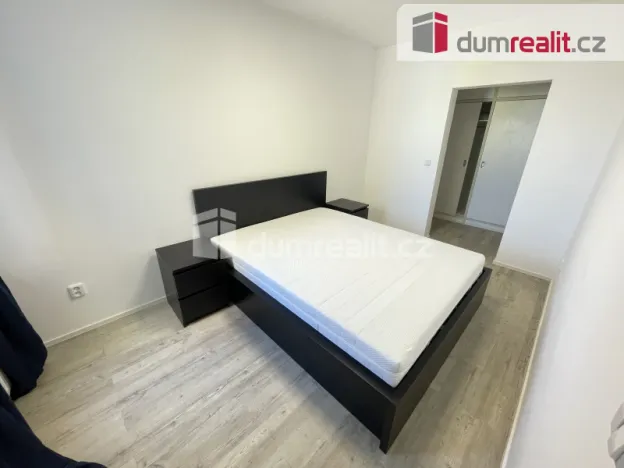 Pronájem bytu 2+kk, Praha - Kunratice, Velké Kunratické, 57 m2