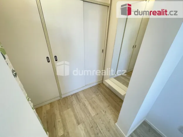 Pronájem bytu 2+kk, Praha - Kunratice, Velké Kunratické, 57 m2