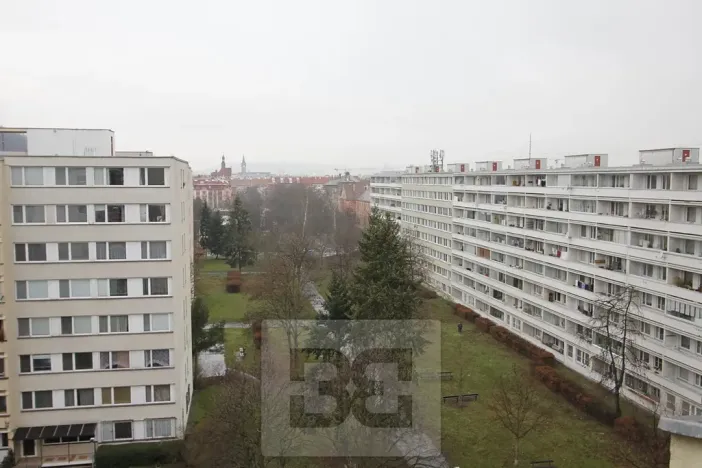 Pronájem bytu 3+kk, Praha - Karlín, U Sluncové, 83 m2