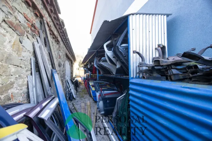 Prodej obchodního prostoru, Králův Dvůr - Levín, 411 m2