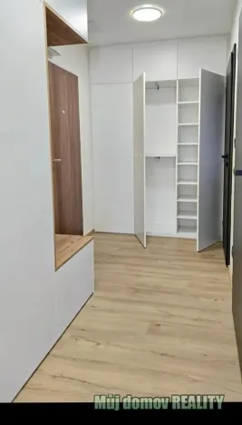 Pronájem bytu 4+kk, Praha - Krč, Tavolníková, 61 m2