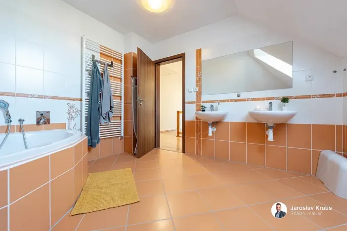 Prodej rodinného domu, Březina, 176 m2