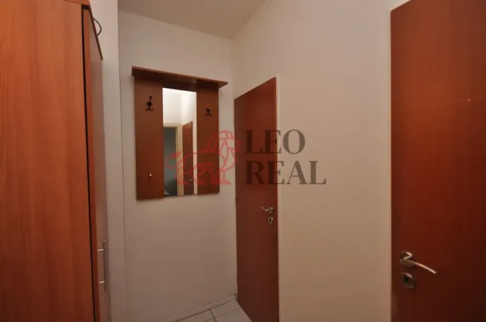 Pronájem bytu 1+kk, Praha - Troja, Mazurská, 30 m2