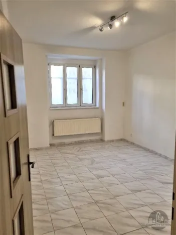 Pronájem bytu 2+1, Praha - Žižkov, Biskupcova, 51 m2