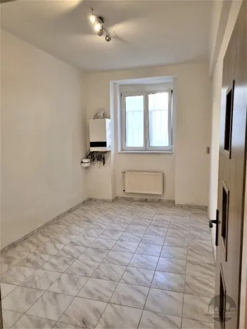 Pronájem bytu 2+1, Praha - Žižkov, Biskupcova, 51 m2