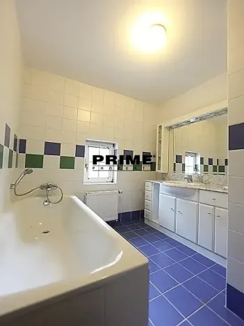 Pronájem rodinného domu, Praha - Nebušice, K vinicím, 223 m2