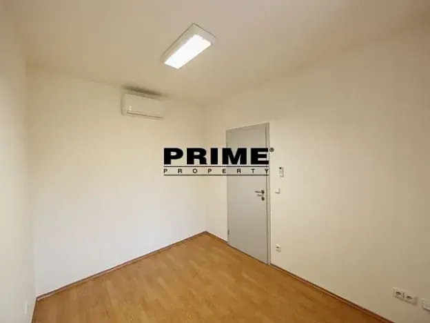 Pronájem kanceláře, Praha - Smíchov, Štefánikova, 63 m2