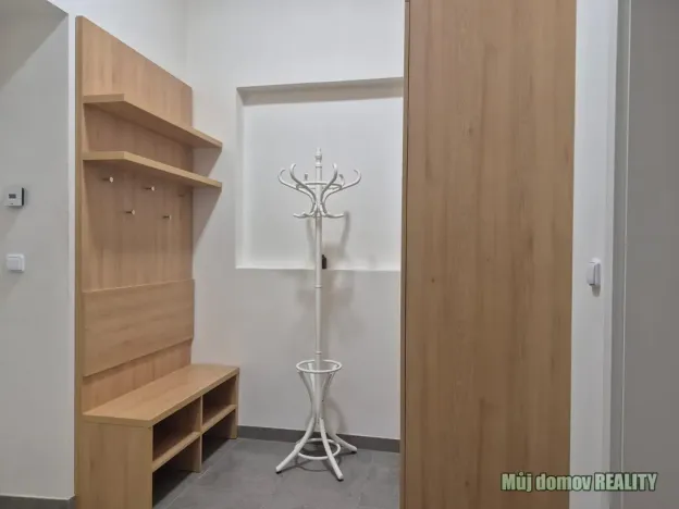 Pronájem bytu 2+1, Praha - Nové Město, Pštrossova, 75 m2