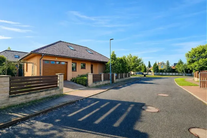 Prodej rodinného domu, Buštěhrad, Břízová, 139 m2