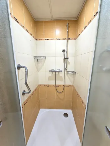 Prodej bytu 2+1, Karlovy Vary, Lomená, 52 m2