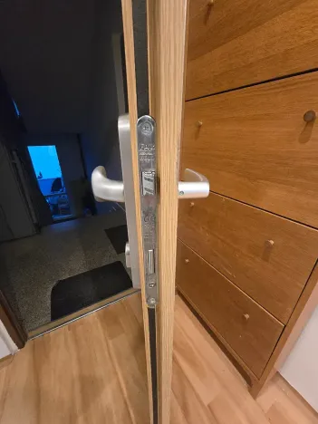 Prodej bytu 2+1, Karlovy Vary, Lomená, 52 m2