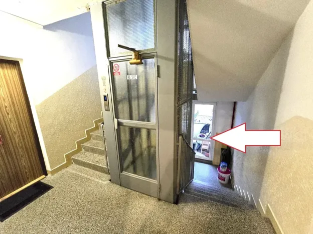 Prodej bytu 2+1, Karlovy Vary, Lomená, 52 m2