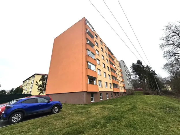 Prodej bytu 2+1, Karlovy Vary, Lomená, 52 m2