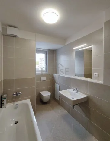 Prodej bytu 2+kk, Praha - Vysočany, Pod Harfou, 60 m2