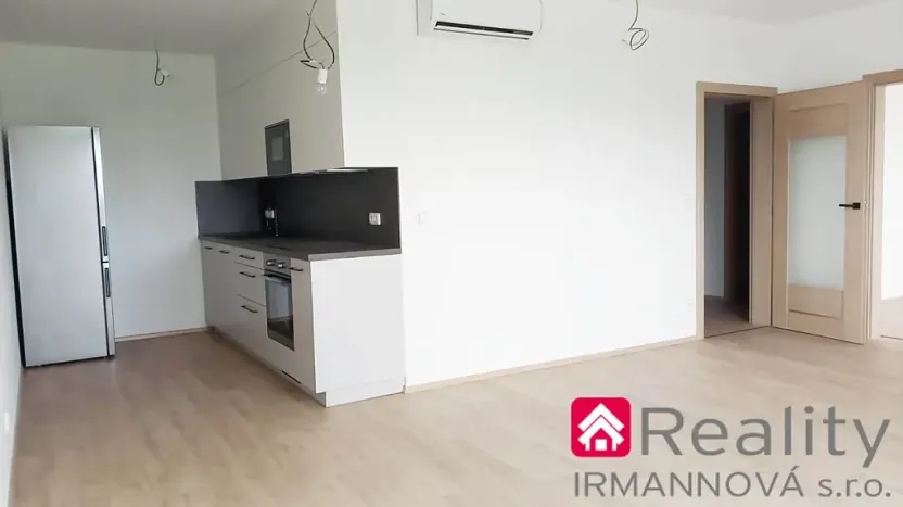 Prodej bytu 2+kk, Pohořelice, Znojemská, 66 m2