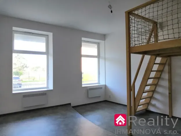 Prodej bytu 2+kk, Pohořelice, Znojemská, 74 m2