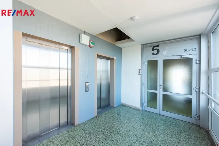 Prodej bytu 1+1, Brno - Řečkovice, Horácké náměstí, 44 m2