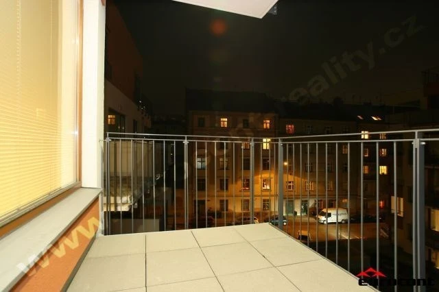 Pronájem bytu 1+kk, Praha - Košíře, Pod Kavalírkou, 35 m2