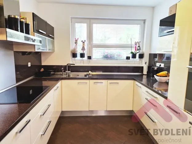 Prodej rodinného domu, Praha - Újezd nad Lesy, Lutínská, 185 m2