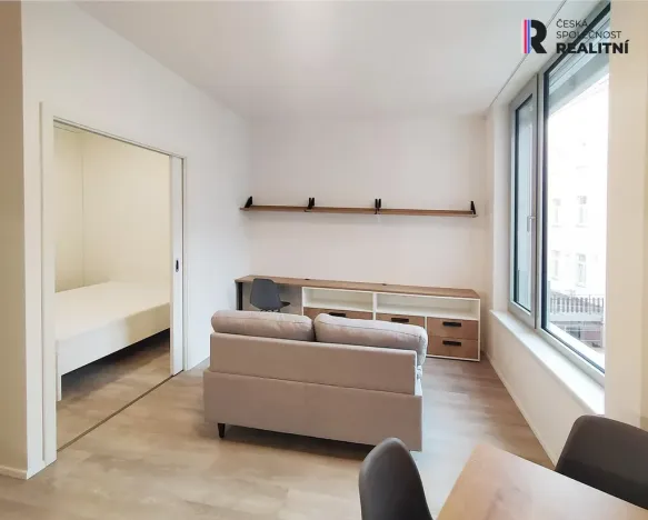 Pronájem bytu 1+kk, Praha - Smíchov, 36 m2
