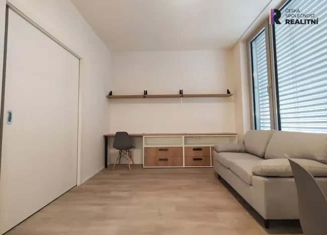 Pronájem bytu 1+kk, Praha - Smíchov, 36 m2