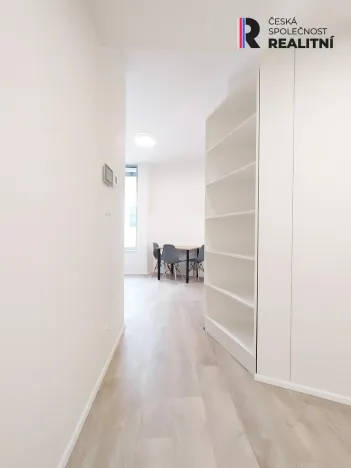 Pronájem bytu 1+kk, Praha - Smíchov, 36 m2